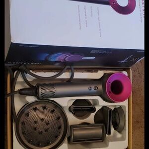 Dyson Supersonic Hair Dryer - Fuchsia